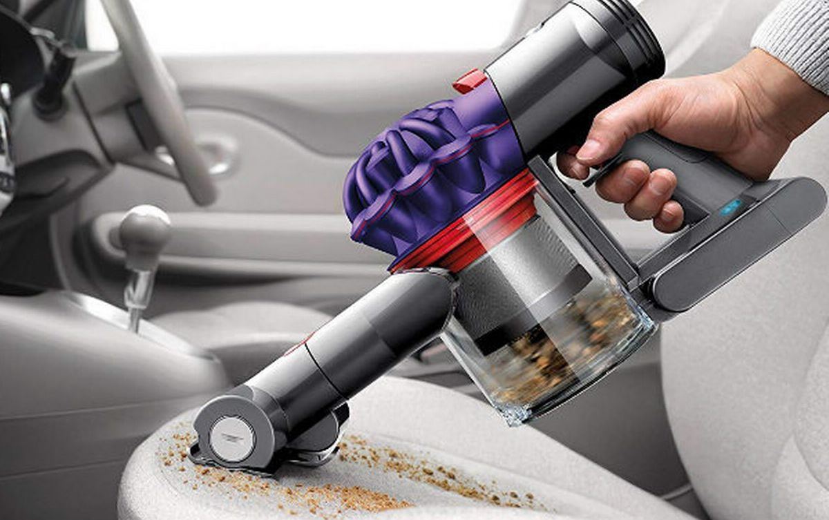How to Vacuum Your Car Interior | AutoXip How to Vacuum Your Car Interior | AutoXip
