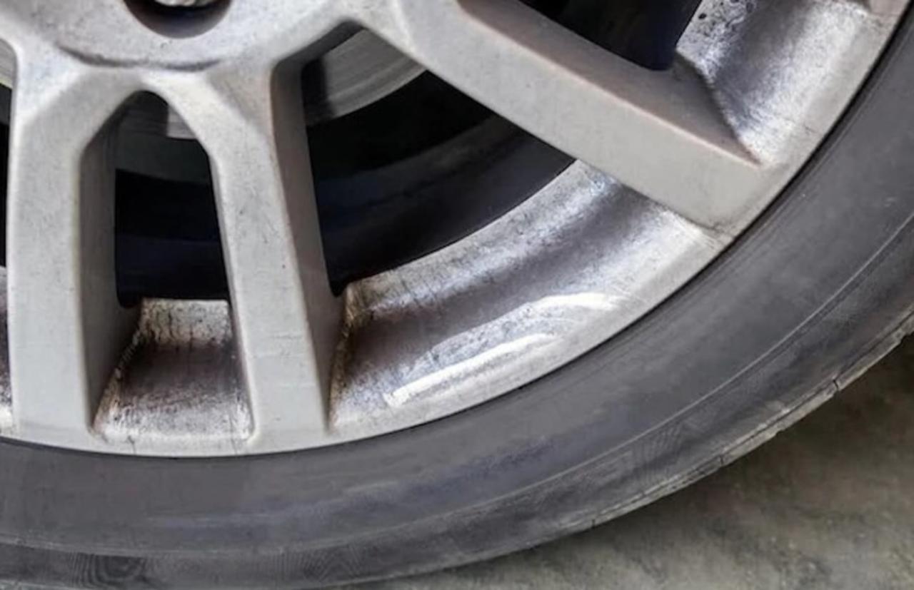 8 Steps That You Can Easily Follow To Remove Brake Dust From Alloy Wheels 8 Steps That You Can Easily Follow To Remove Brake Dust From Alloy Wheels